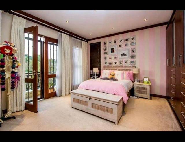 4 BEDROOM CLUSTER FOR SALE IN WATERKLOOF RIDGE